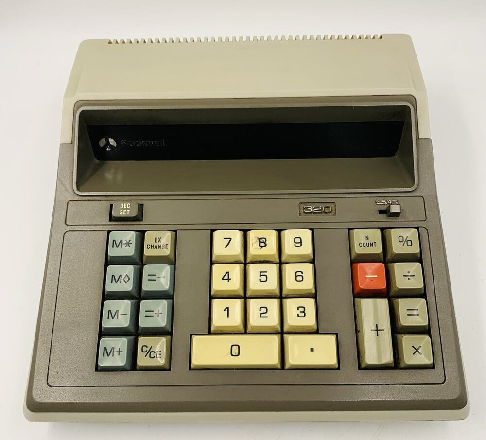 Rockwell 320 Vintage 1970s Desktop Calculator VFD Japan Tested Works!